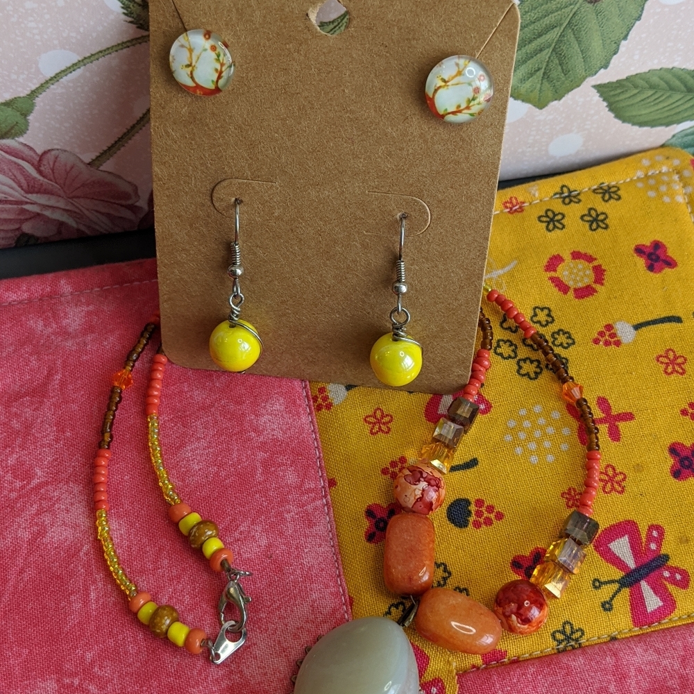 Jewelry - Picture 6 of 7